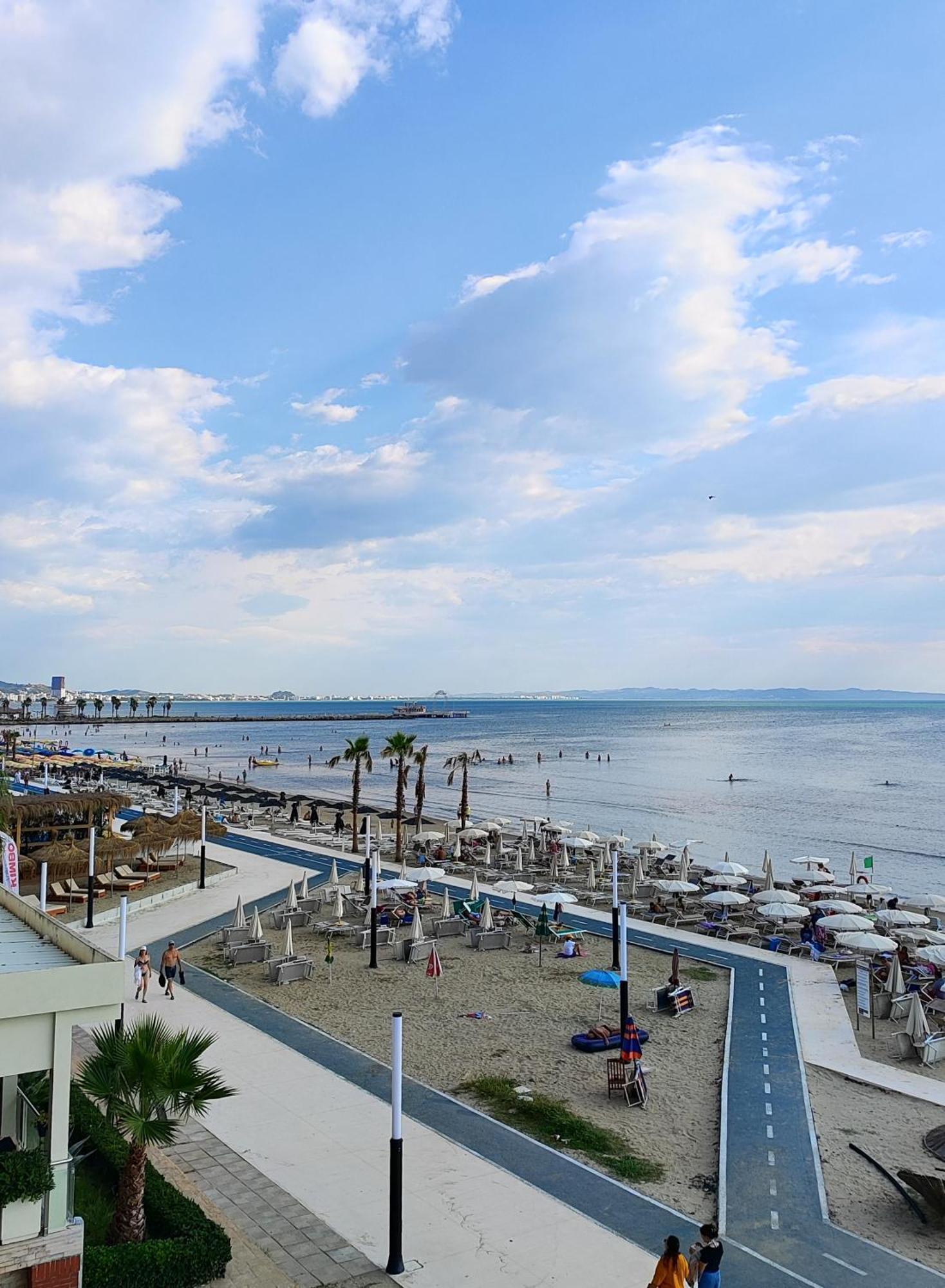 Sandy Blue Sea Durres Exterior photo